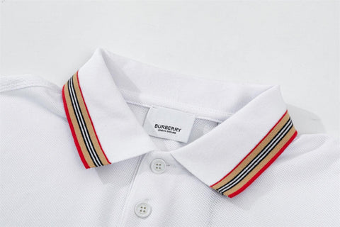 Burberry White T-Shirt With Collar - Banlieue91