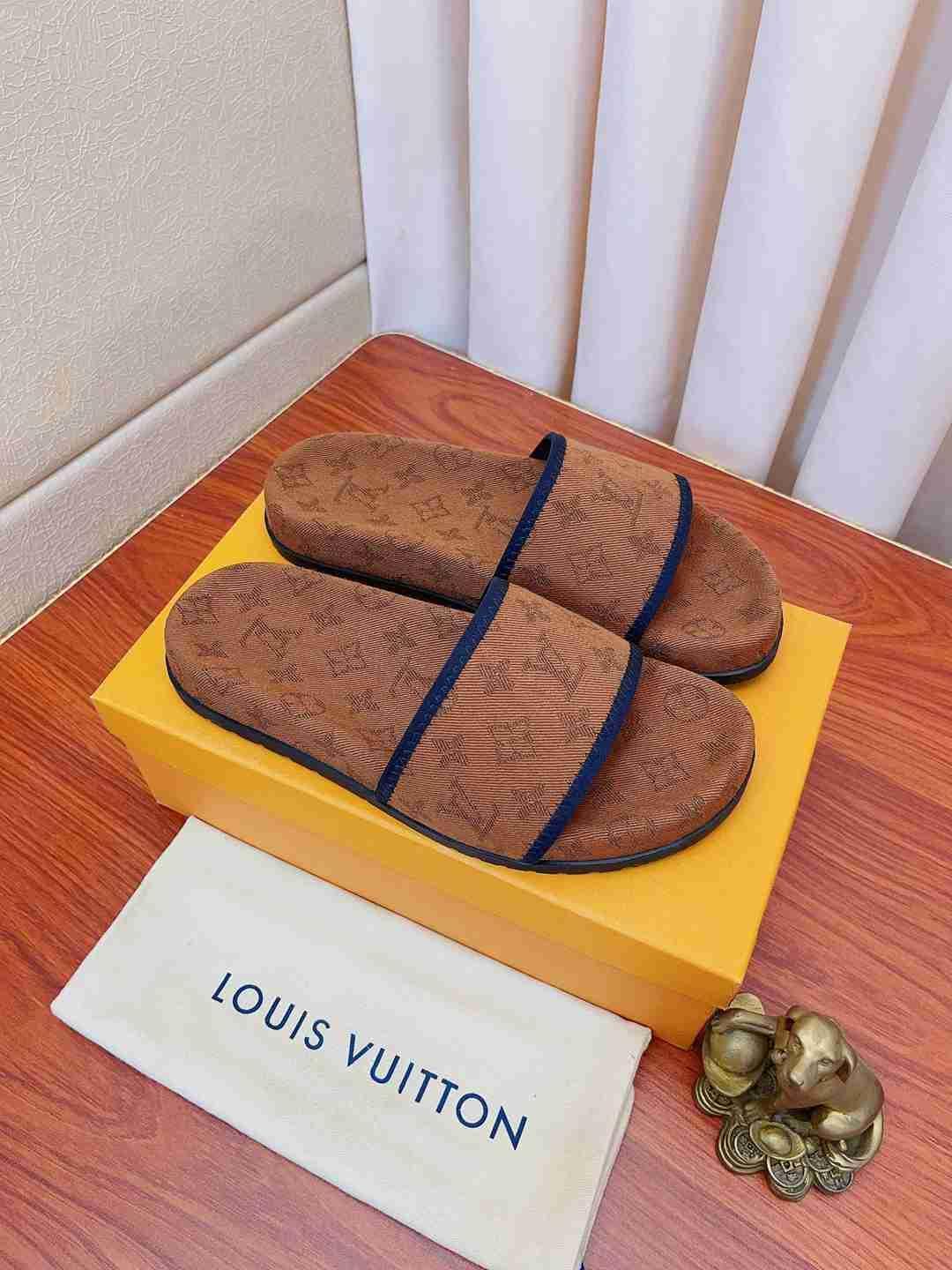 LV Sandals Brown Sandals - Banlieue91