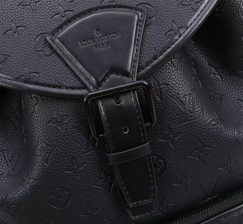 Louis Vuitton Leather Women's Bag - Banlieue91