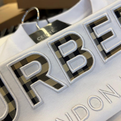 Burberry T-Shirt Without Collar 'White & Gold' - Banlieue91