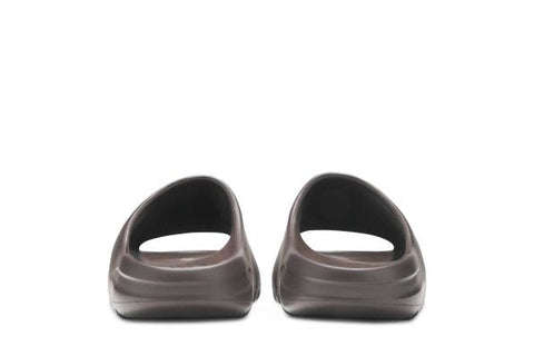 ADIDAS YEEZY SLIDES ‘SOOT’ G55495