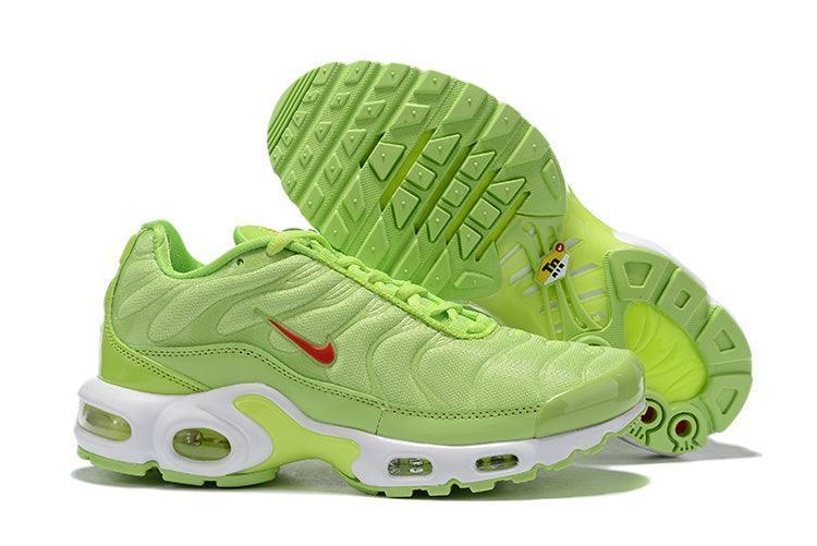 Nike Air Max Plus 'Barely Volt' - Banlieue91